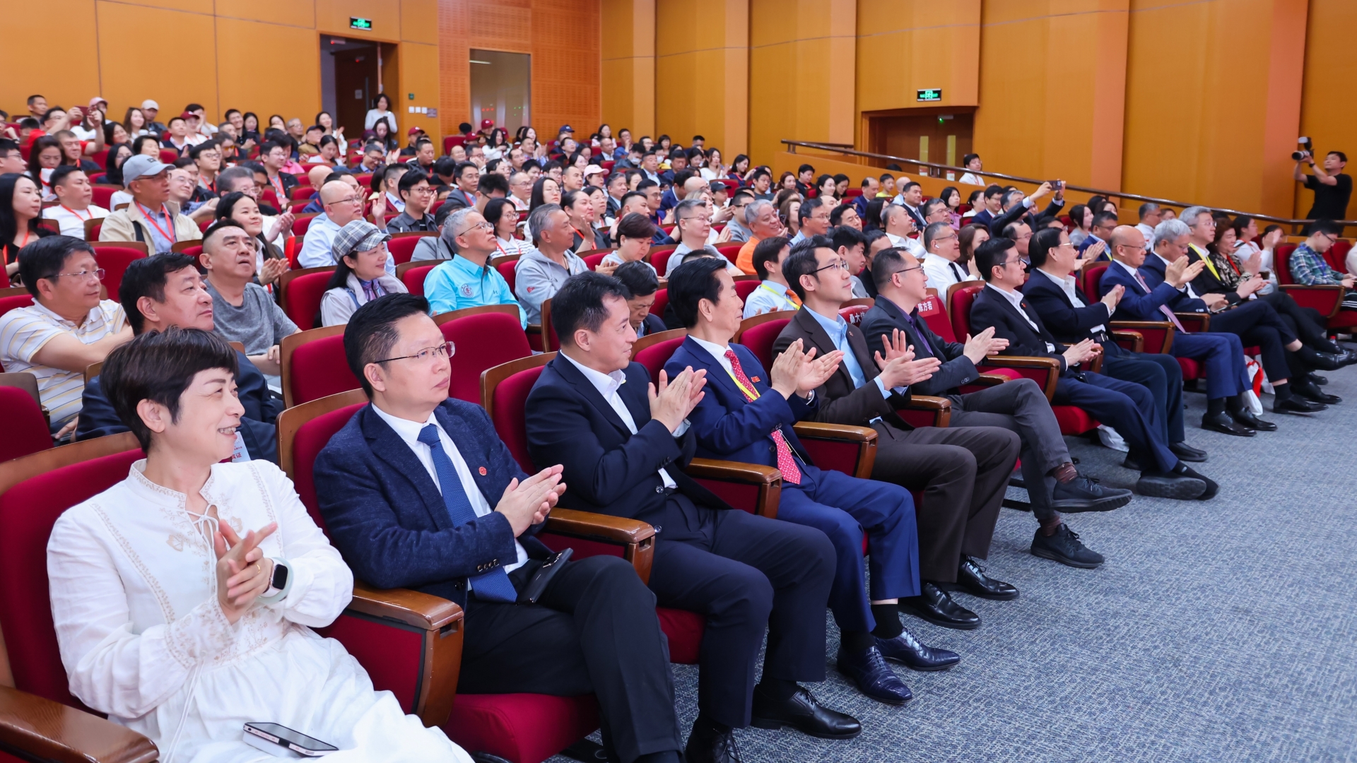 BB贝博艾弗森建校130周年安泰校友返校日活动举行